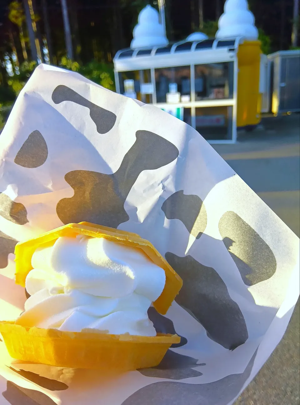 芦原温泉たじま牧場のミルクもなか🍦んまぁ！|さくらんぼさん