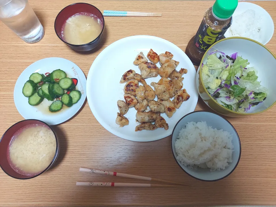 鶏胸肉ポン酢焼き、きゅうりの浅漬け|るかぱぱさん