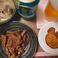 Snapdishの料理写真:新ごぼうと豚肉の甘辛炒め🐷安納芋の甘露煮🍠具沢山味噌汁🍲| gunlove❤さん