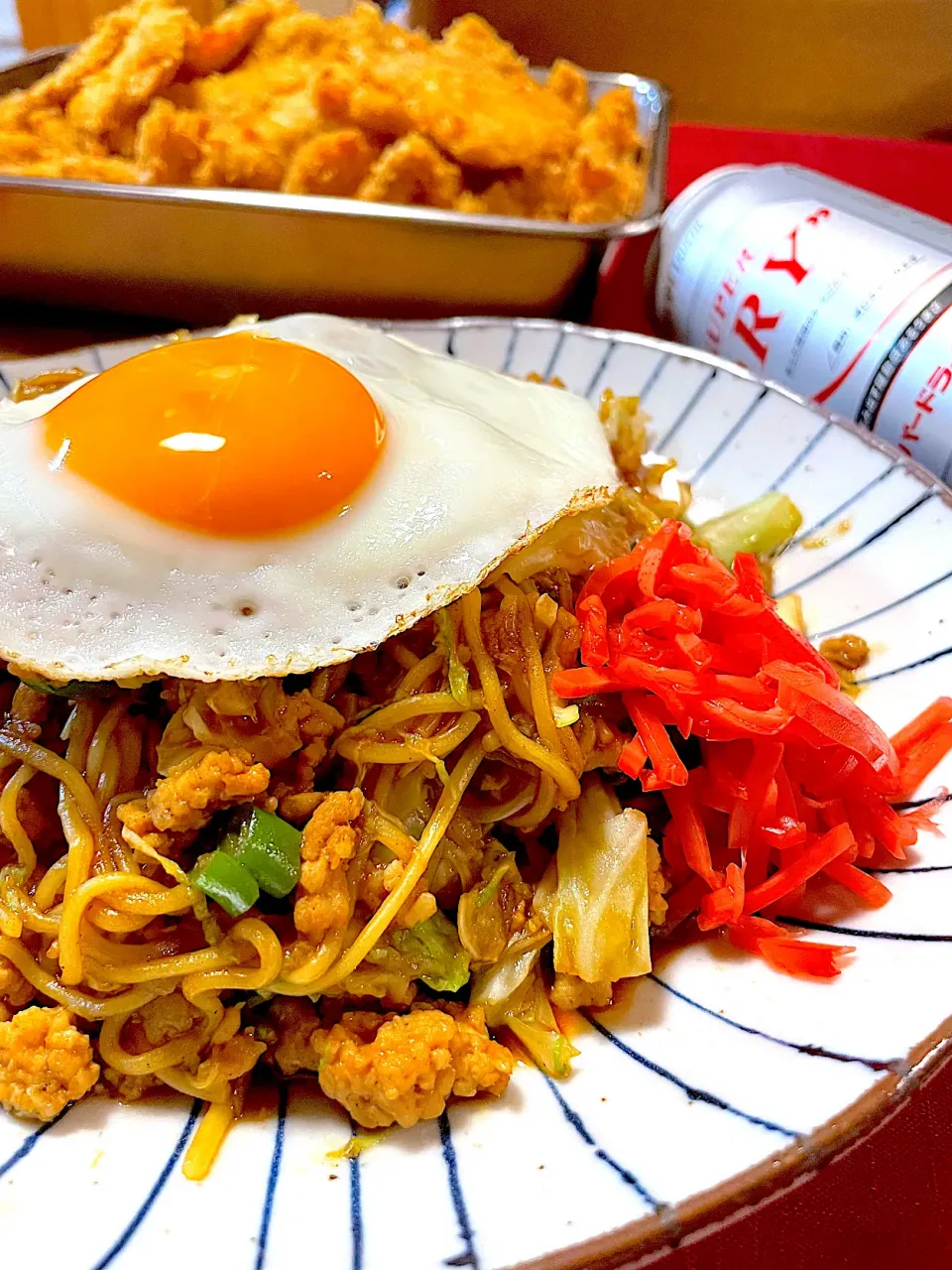 Snapdishの料理写真:目玉焼き乗っけ焼きそば🍳|おかちさん