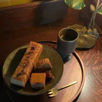 Snapdishの料理写真:デーツパウンドケーキ| ひろこさん