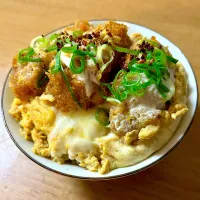 Snapdishの料理写真:カキフライ玉とじ丼|deekay71さん