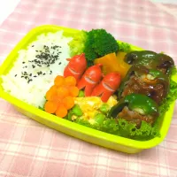 Snapdishの料理写真:ピーマン肉詰め弁当♥|みちゅあしさん