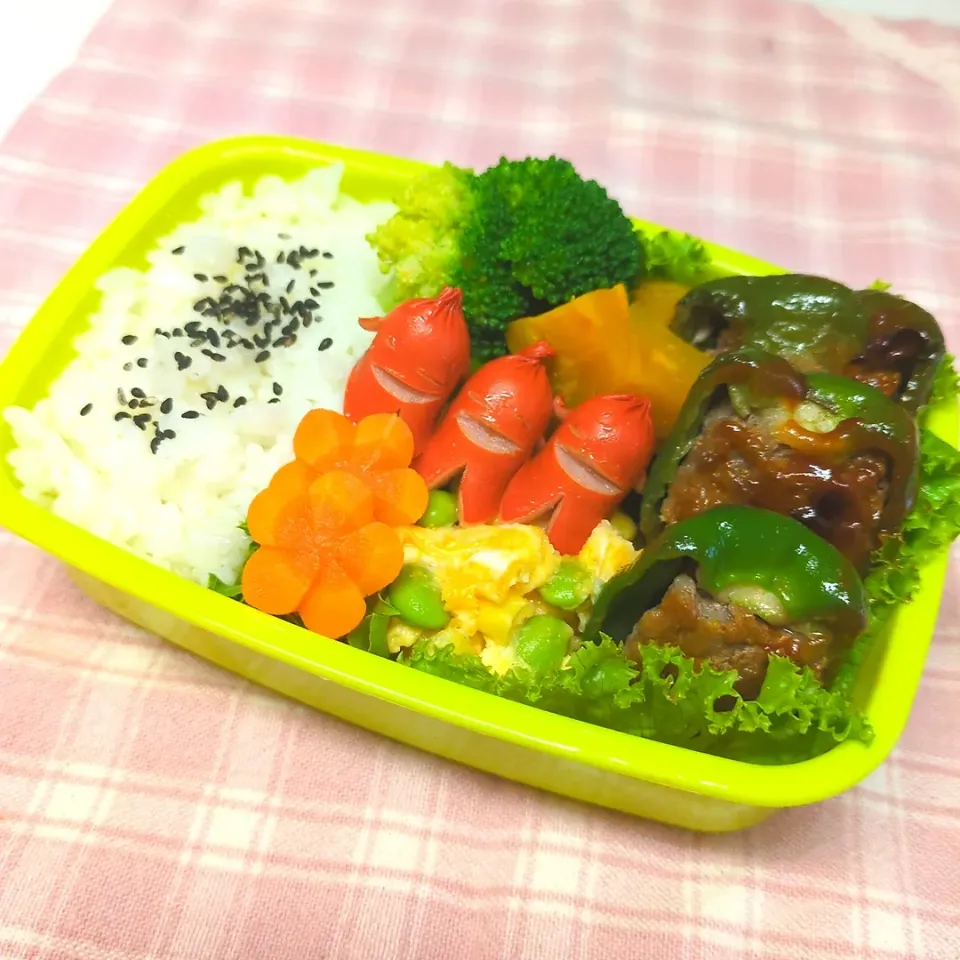 ピーマン肉詰め弁当♥|みちゅあしさん