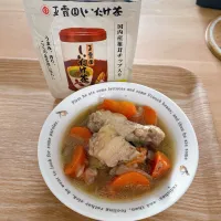 Snapdishの料理写真:旨みたっぷり手羽元の煮物|mayuさん