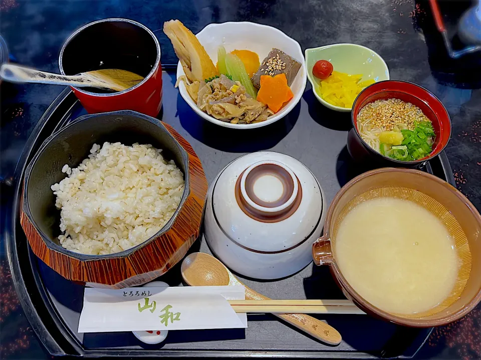 とろろごはんとにゅうめん|ゆかちさん