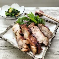 Snapdishの料理写真:手づくり醤油麹で鶏肉の醤油麹焼き