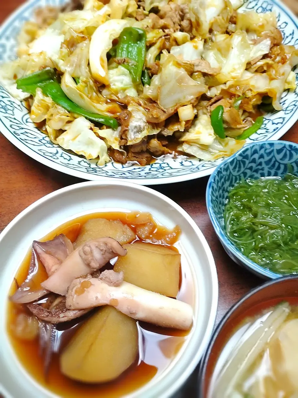 回鍋肉　じゃがいもとイカの煮物|しゅがーさん