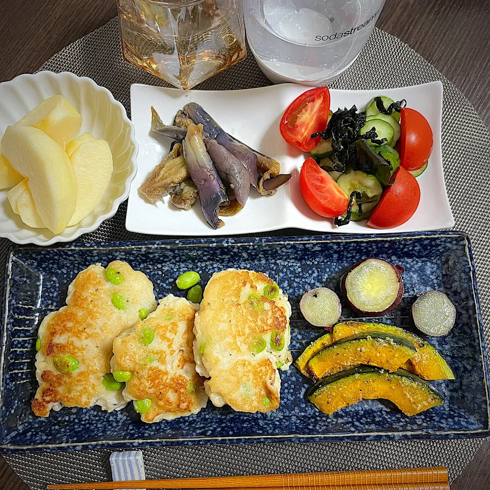 Snapdishの料理写真:11/4晩ご飯：豆腐とはんぺんのフワフワ焼き|ななみんさん