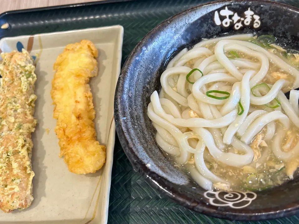 Snapdishの料理写真:生姜玉子あんかけうどん＆ちくわ天＆イカ天|Morito Kamiyaさん