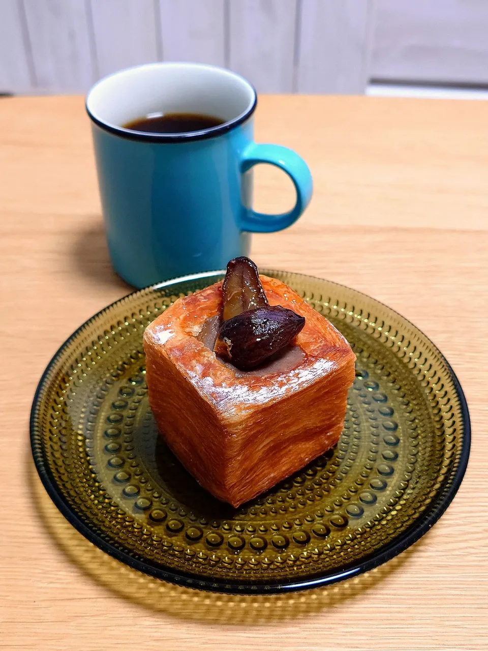 Snapdishの料理写真:日本橋・ブールアンジュの栗あんデニッシュ|すーさん