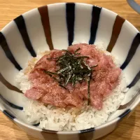 Snapdishの料理写真:まぐろのたたき丼|yuuukaさん