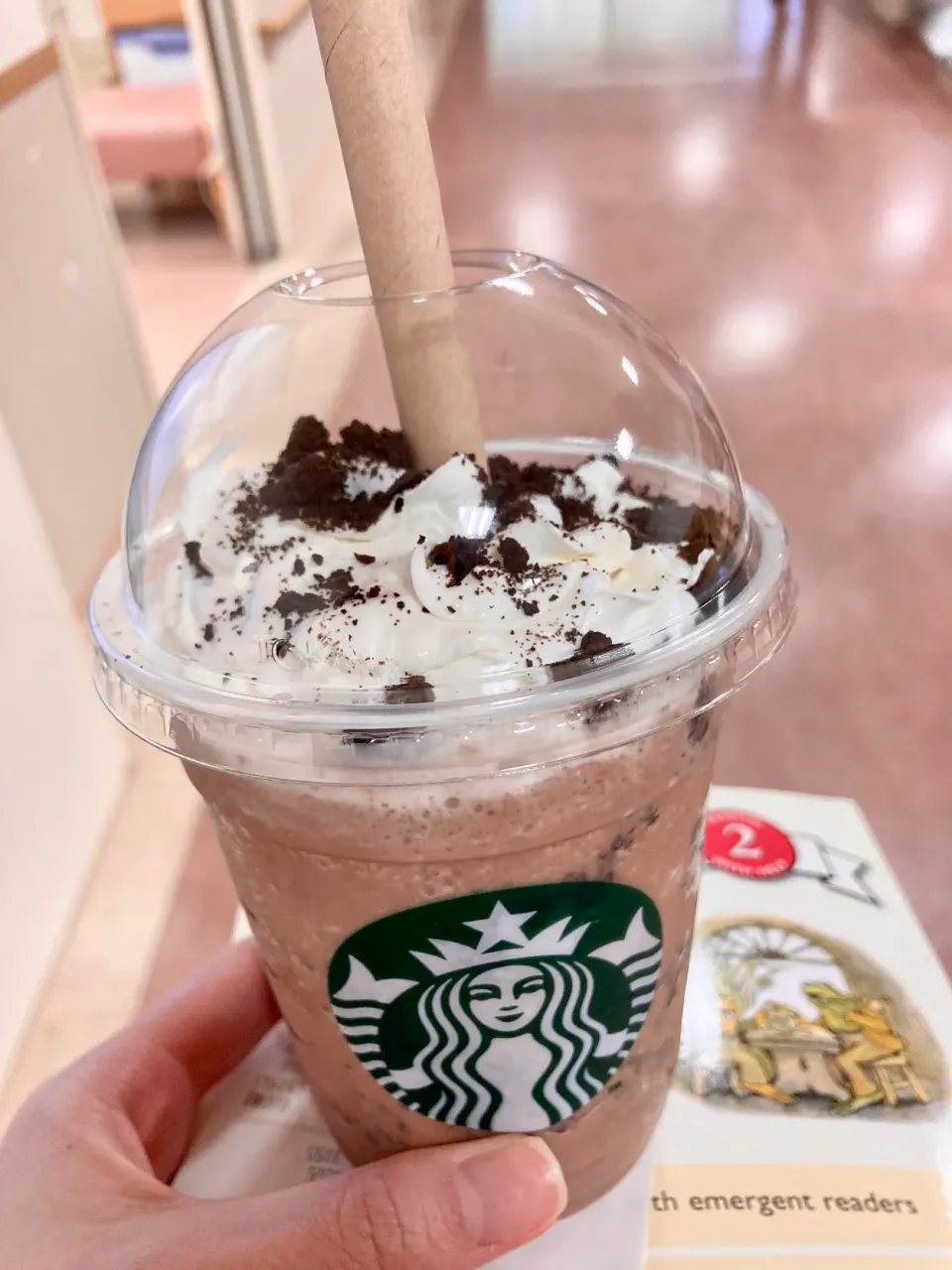 チョコフラペチーノ🥤🍫|あめふくらさん