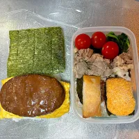 Snapdishの料理写真:11/5  子のおにぎらず(ライスバーガー風)と自分弁当|なかちゃんたまごさん