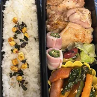 Snapdishの料理写真:チキンガーリック、オクラベーコン、キャベツとお豆、かぼちゃとほうれん草ナポリタン風| ちあぽんさん