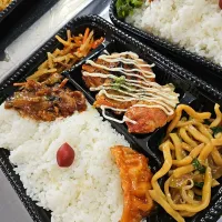 Snapdishの料理写真:照り焼きチキン弁当|景子さん