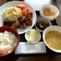 Snapdishの料理写真:とりしょうがやき定食|しのぶさん