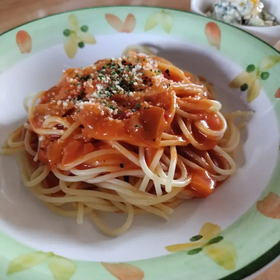 トマトソースのパスタ|万葉さん