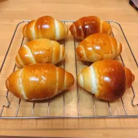 Snapdishの料理写真:ロールパン🥐