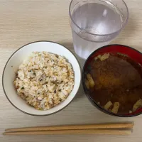 Snapdishの料理写真:梅かつおご飯|あやかんさん