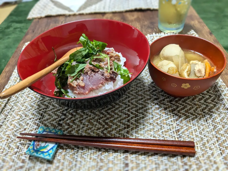 鰹の梅和え丼/けんちん汁|しおりさん