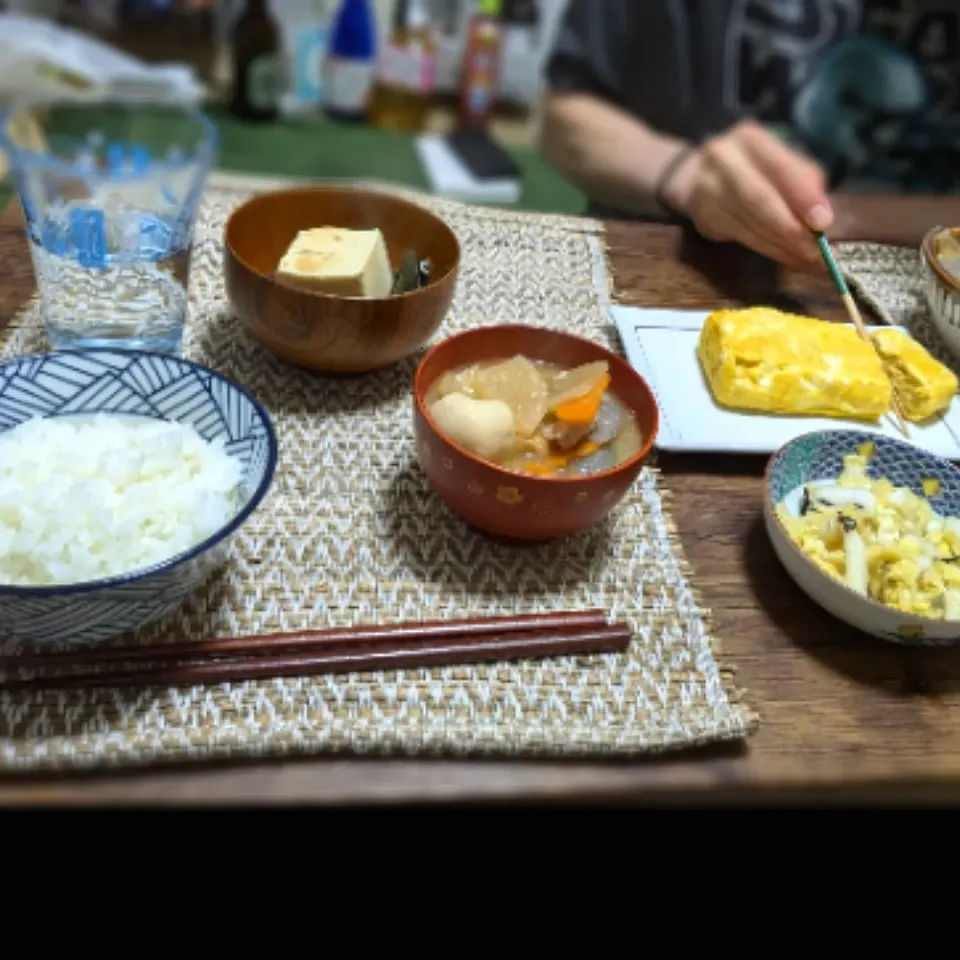 Snapdishの料理写真:けんちん汁/とろとろ豆腐/卵焼き/白菜の塩昆布合え|しおりさん