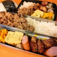 Snapdishの料理写真:次男・私弁当&おにぎり|tamagomagomagoさん