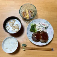 Snapdishの料理写真:ハンバーグ|ちゃみこさん