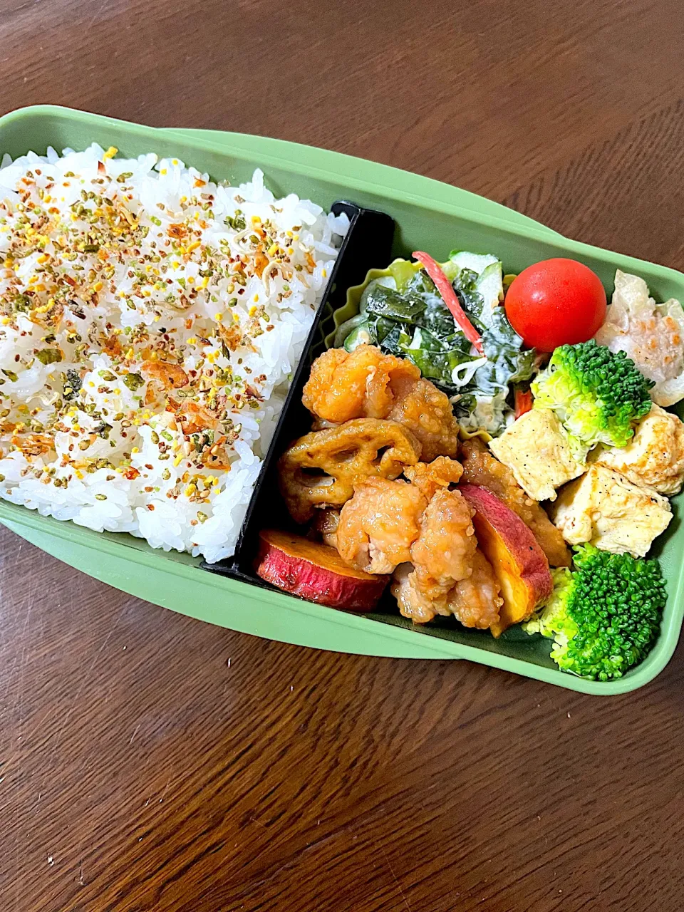 鶏ももとれんこん、さつまいもの甘辛炒め弁当|kiicoさん