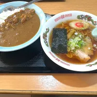 Snapdishの料理写真:カレー➕半中華|ホッシーさん