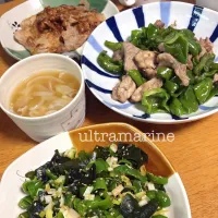 Snapdishの料理写真:＊ピーマンづくし♪わかめ炒めとせせり炒め＊|ultramarineさん