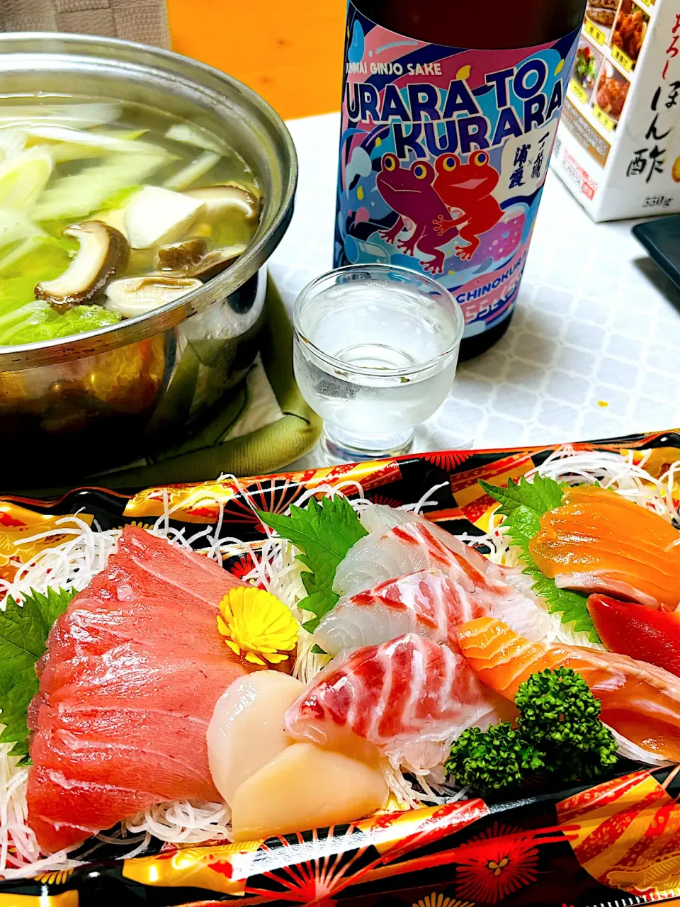 Snapdishの料理写真:宮城県のお酒。うららとくらら🍶お刺身と湯豆腐で。|ちはるさん