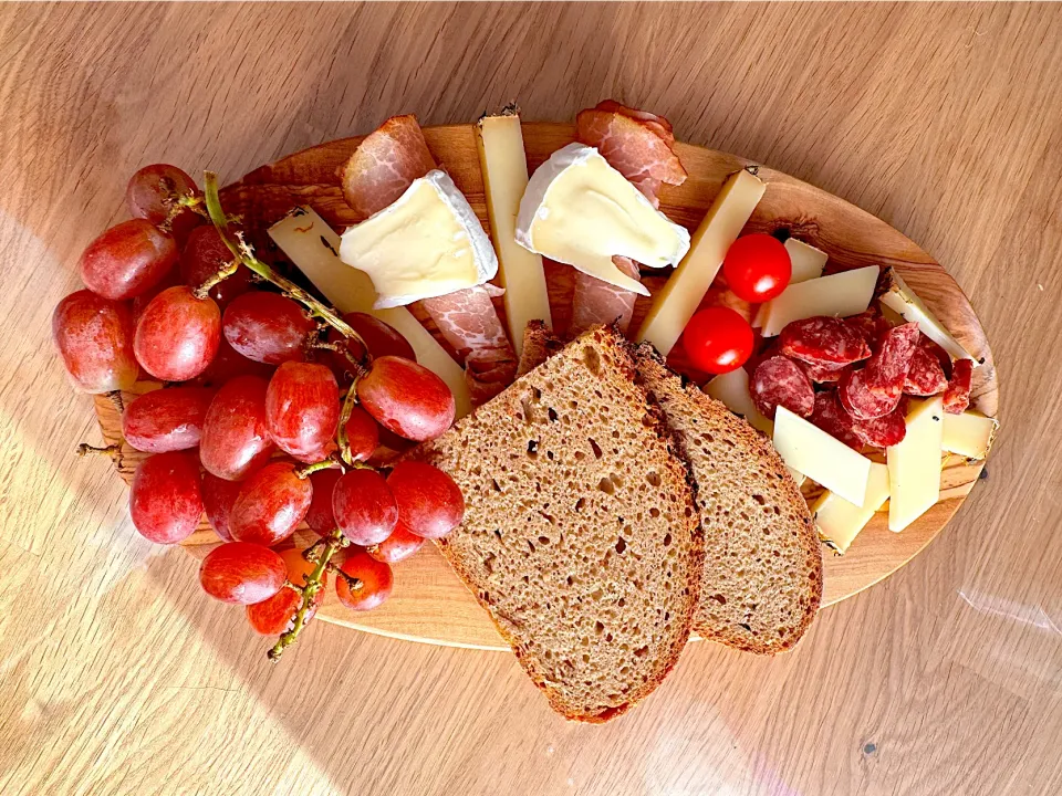 Snapdishの料理写真:Charcuterie Board Bavarian Style|shutter.cupさん