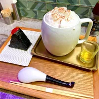 Snapdishの料理写真:カプチーノラーメン|ネコ隊長さん