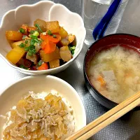 しらすご飯と煮物|みほさん