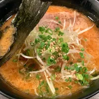 Snapdishの料理写真:味噌ラーメン大盛り！| ぼっすんさん