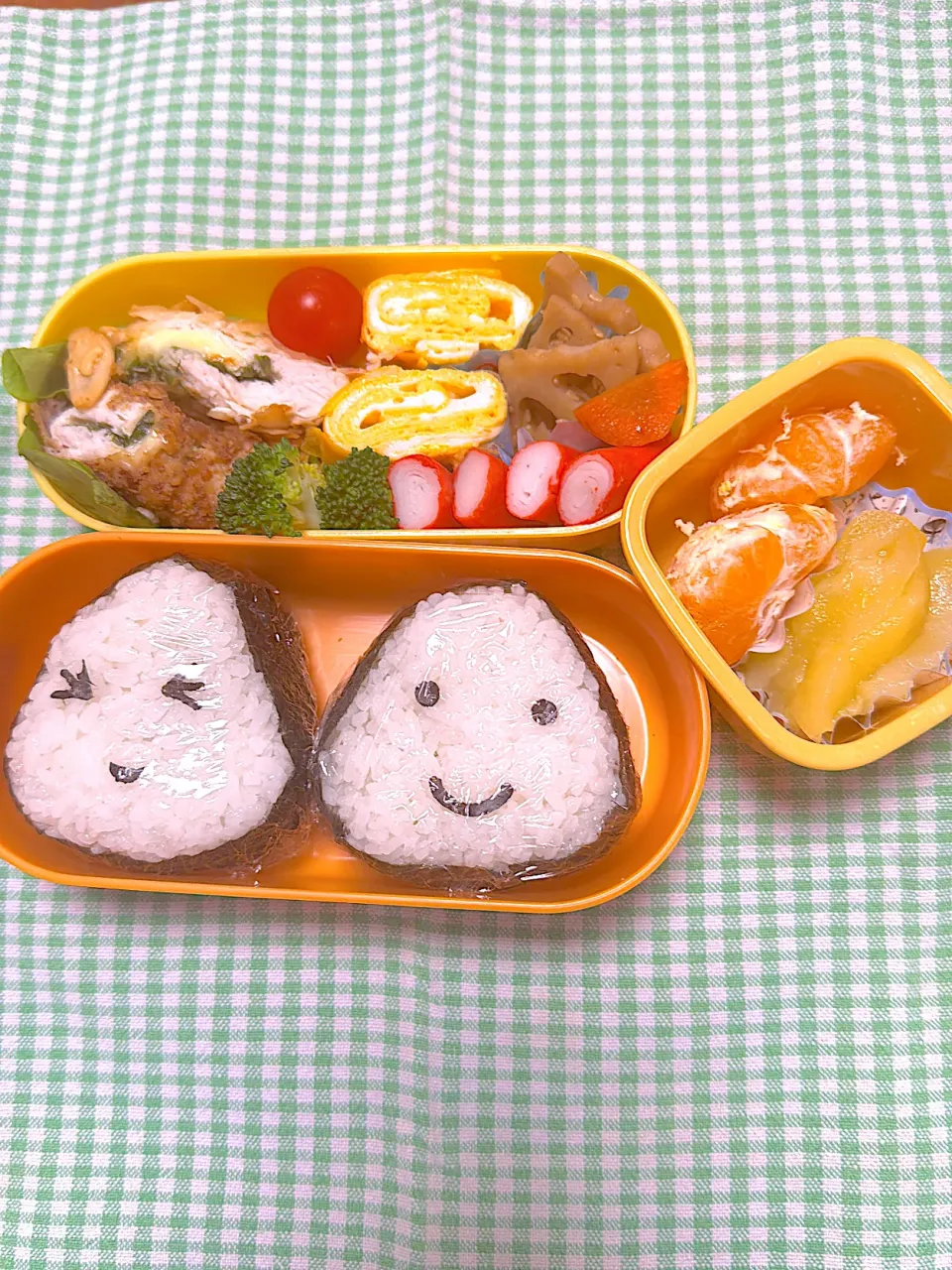 Snapdishの料理写真:小1息子のお弁当🍙|yu.ka.r.さん