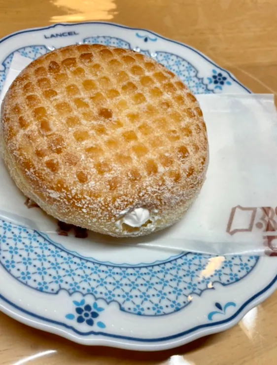 Snapdishの料理写真:エンゼルクリーム🍩😇|あめふくらさん