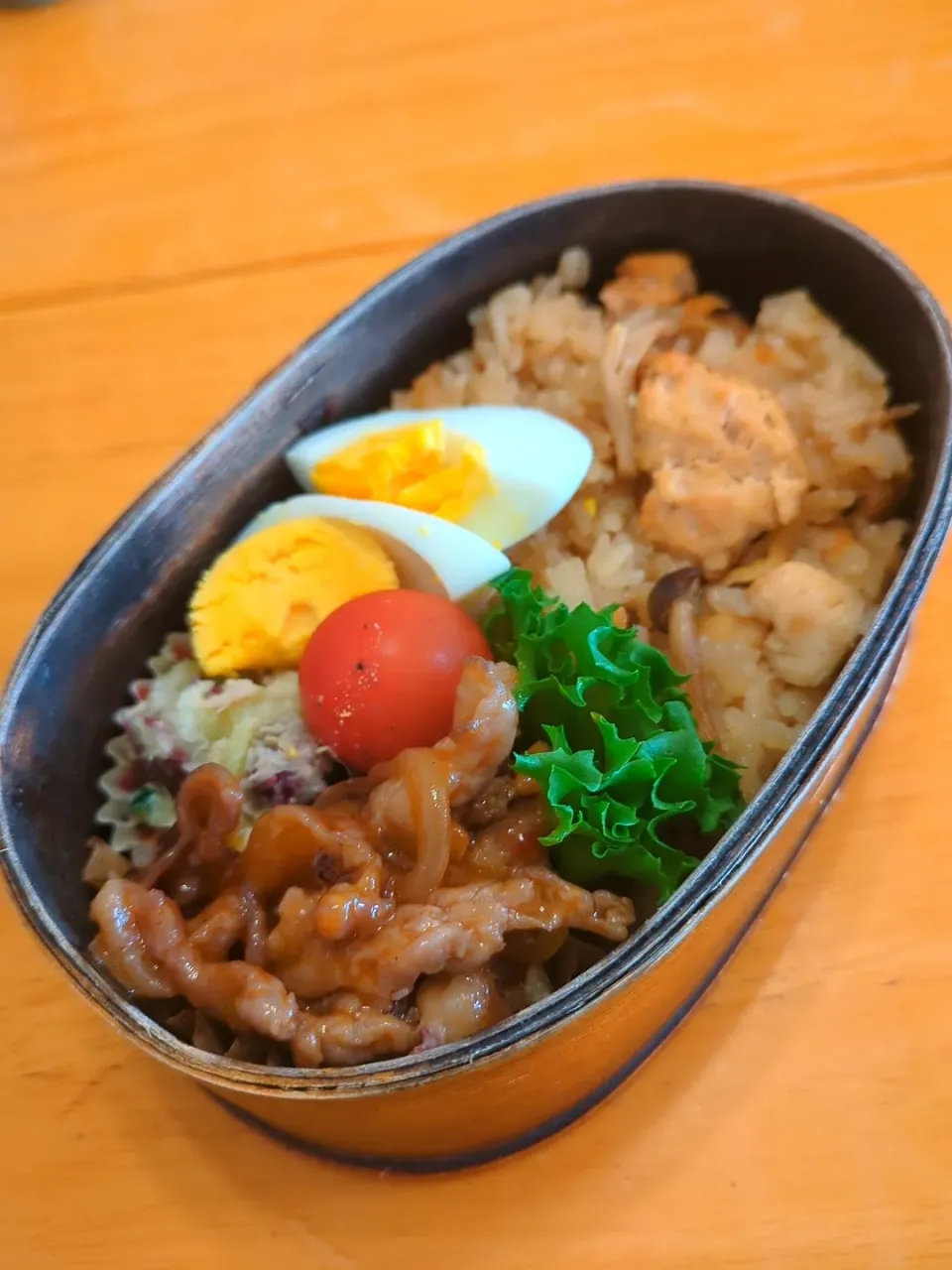 Snapdishの料理写真:旦那さん弁当(๑´ڡ`๑)がんもどきの炊き込みご飯|さやかさん