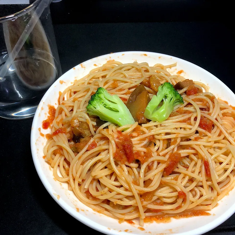 Snapdishの料理写真:16:57 カレーリメイクパスタ🍝|へれ子さん