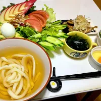 Snapdishの料理写真:かけうどん薬味添え（あつあつ）|マニラ男さん