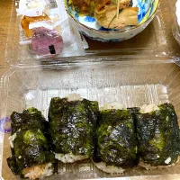 Snapdishの料理写真:おにぎり|みんみんさん