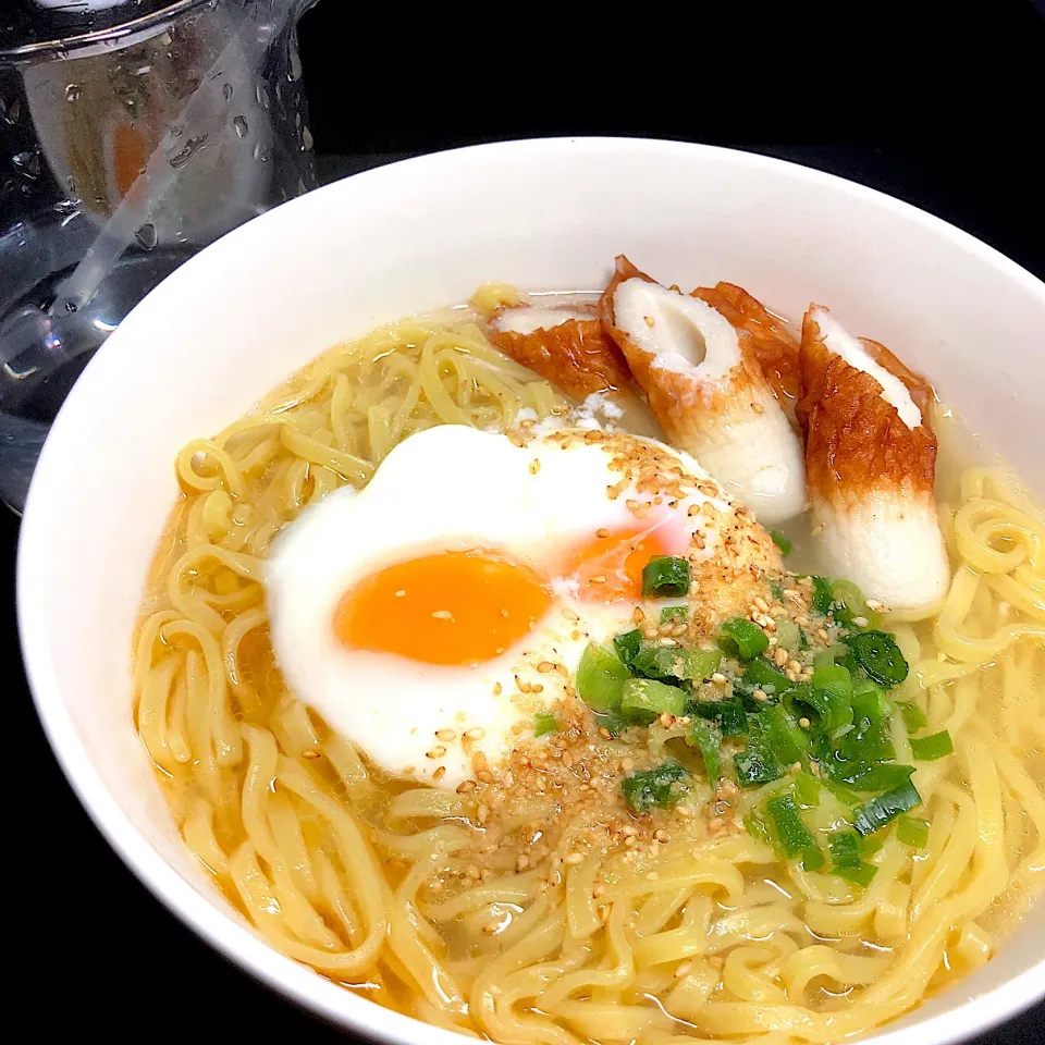 Snapdishの料理写真:17:48 生姜ラーメン🍜|へれ子さん