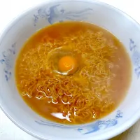 Snapdishの料理写真:チキンラーメン🍜| utayataさん