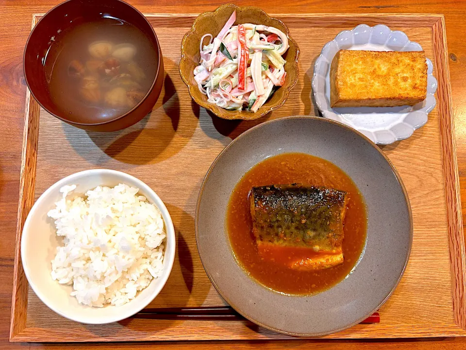 Snapdishの料理写真:今日の夜ご飯(サバの味噌煮、春雨サラダ、厚揚げ、アサリのお吸い物)|cocomikaさん