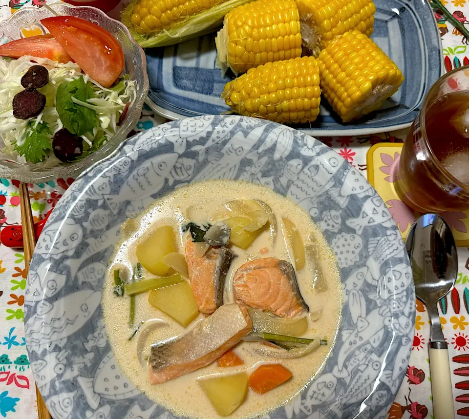 Snapdishの料理写真:骨粗鬆症レシピ🩷鮭味噌シチュー🤗|noeさん