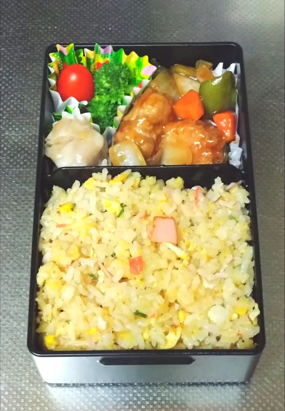 Snapdishの料理写真:中華弁当(炒飯、酢豚、焼売)|黒川克博さん