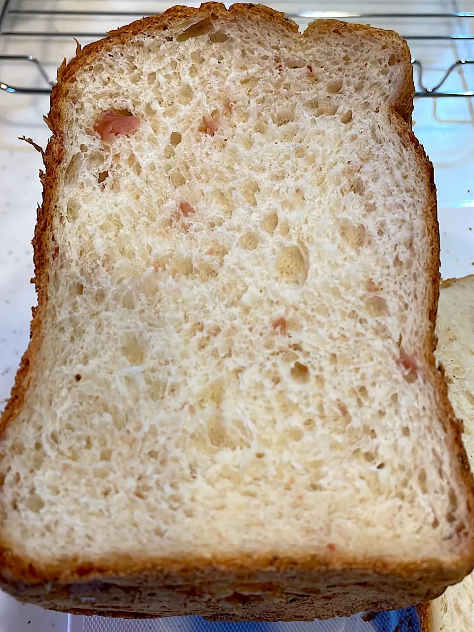 おっさんクッキング👨‍🍳　食パン🍞　ソーセージ入れてみた|ひげおやじさん