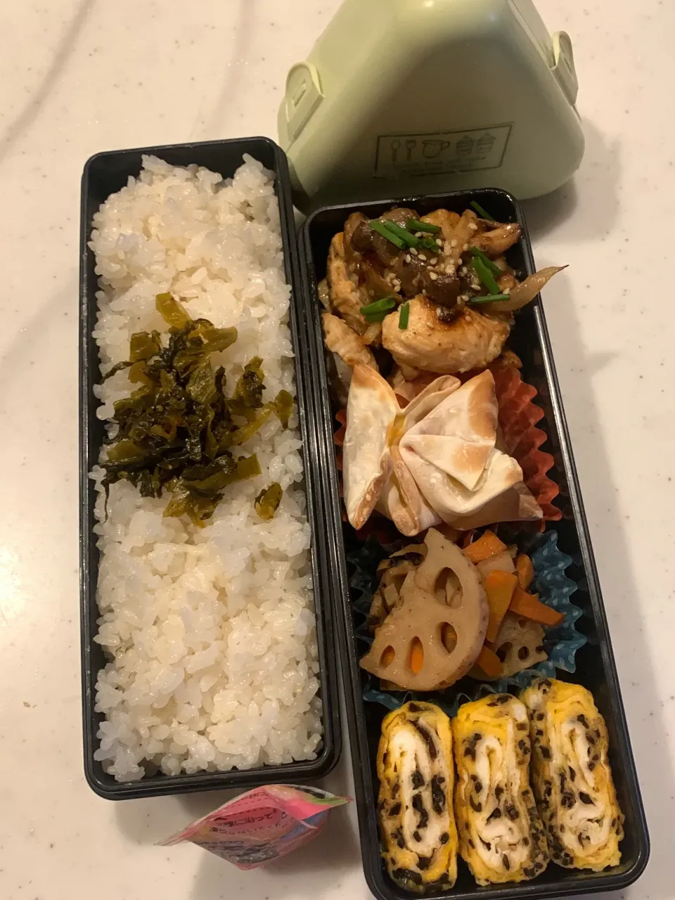 Snapdishの料理写真:11/8 高校生息子のお弁当|ちととんさん