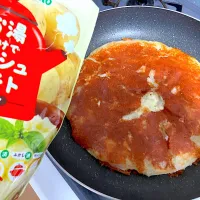 Snapdishの料理写真:＊カリッとチーズ芋餅🥔🧀＊|＊抹茶＊さん